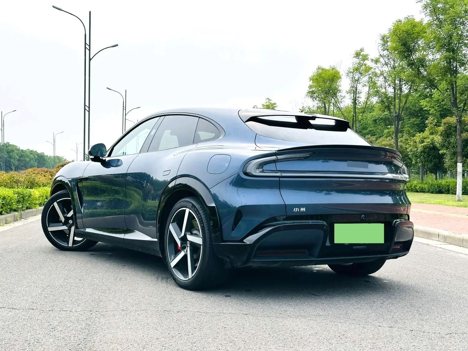 2025 Xiaomi YU7