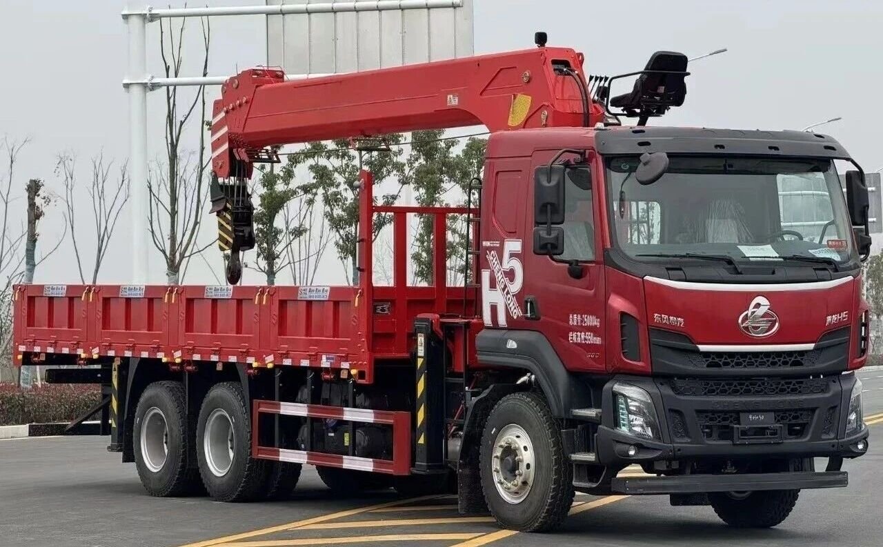 2026 Donfeng  Crane Truck