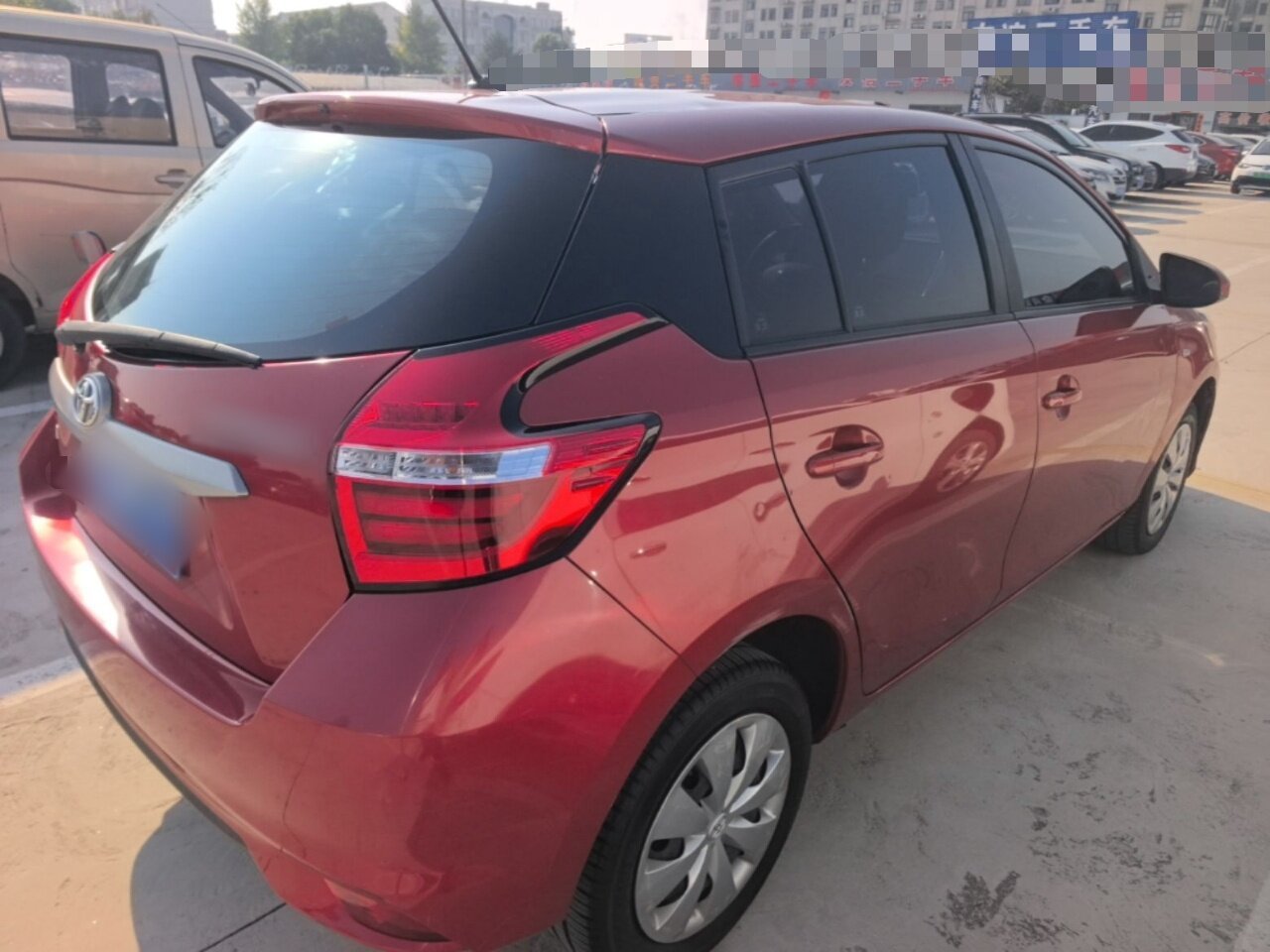 2016 Toyota YARiS L