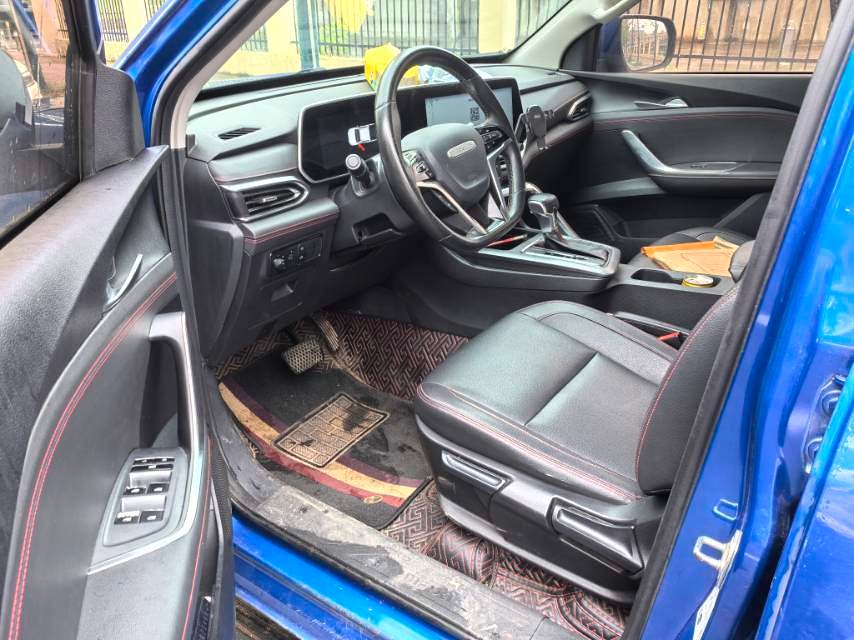 2020 Maxus T90