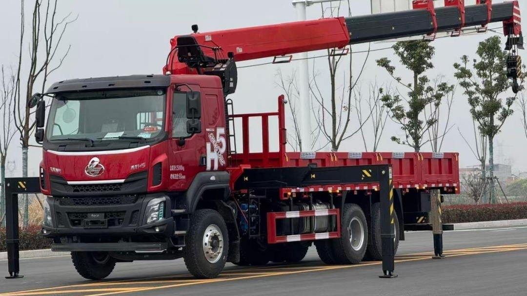 2026 Donfeng  Crane Truck