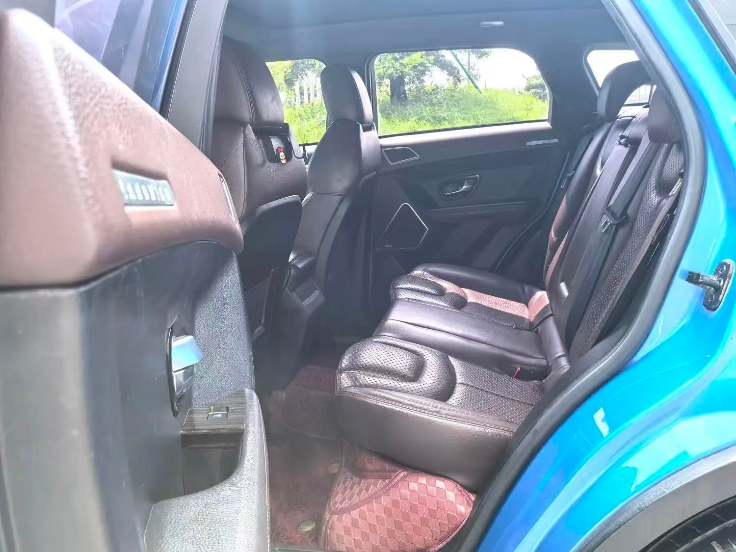 2017 Land Wind X7 Blue