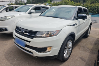 2017 Land Wind X7 - White
