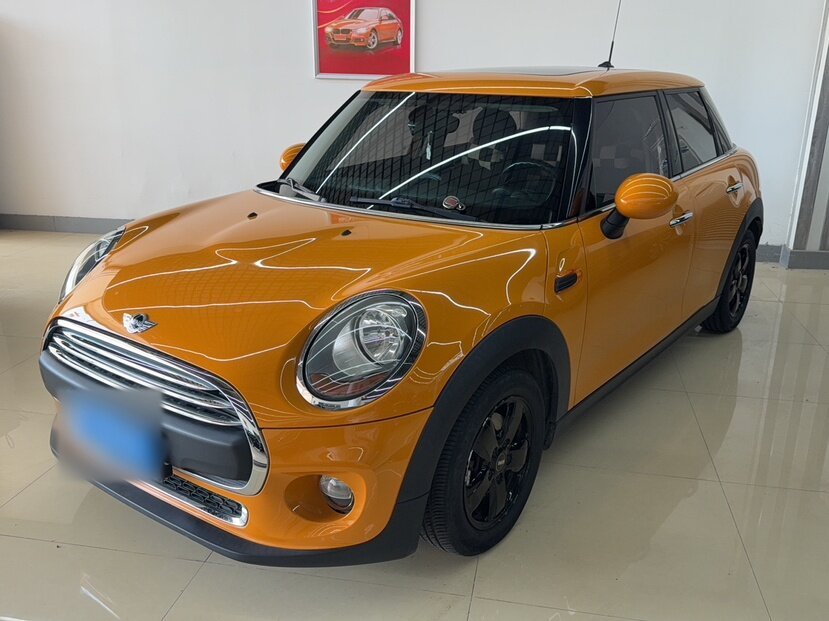 2016 MINI 5-Door Hatchback – Source Rambo