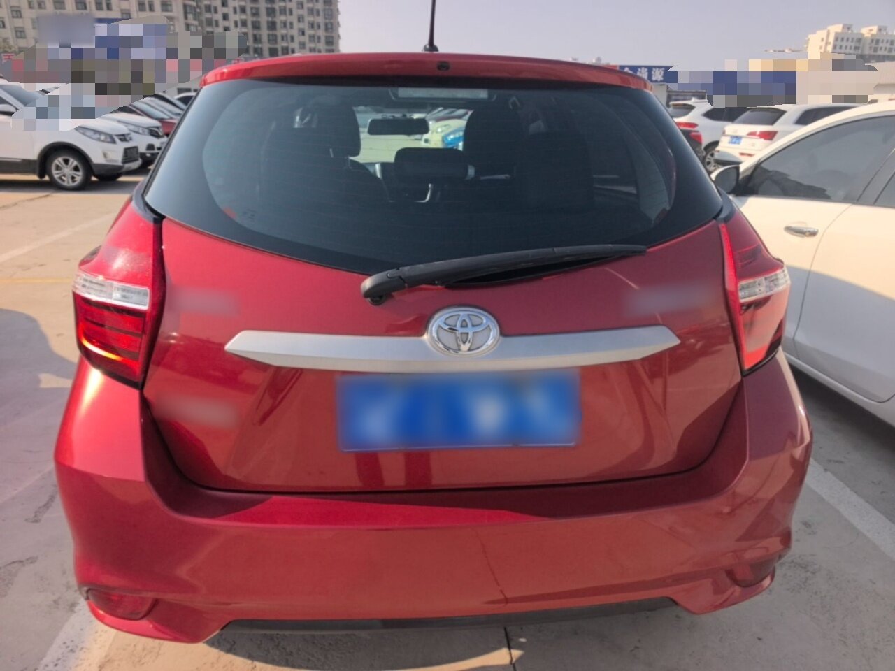 2016 Toyota YARiS L