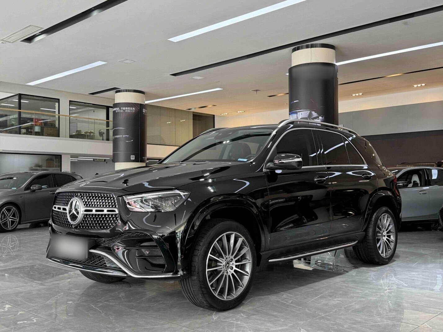2024 Mercedes-Benz GLE 450 4MATIC Luxury vehicle photo