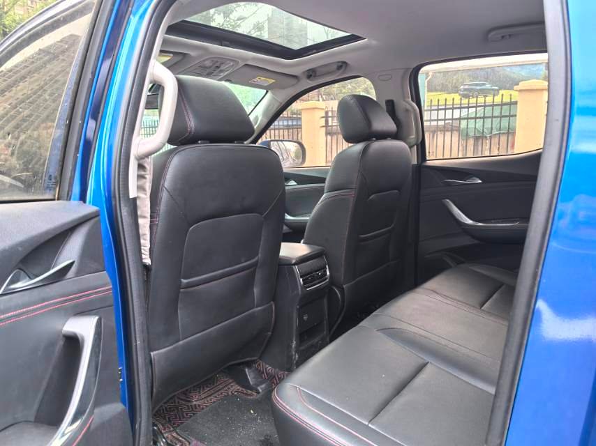 2020 Maxus T90